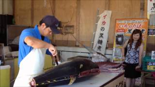 マグロ解体ショー　in　泡瀬パヤオ