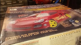 Are we going to take a look at a Megatech Nitro Razor XT 1/10 scale nitro touring car Porsche body?