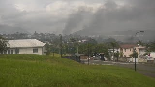 Nouvelle Calédonie : panache de fumée après une nuit d'émeute | AFP Images