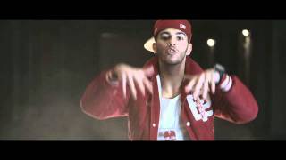 EMIS KILLA - SULLA LUNA (INTRO) - OFFICIAL VIDEO