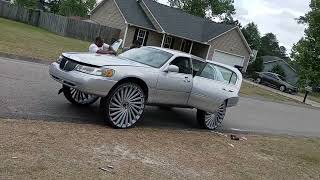 Lincoln town car on 30s and 32s