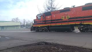 PNWR 2314 NB Power Move While Street Running 3.13.24