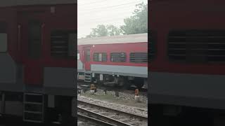 Godavari express entering secunderabad railway station #train #railway #alco #shorts #reels #travel