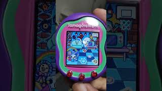 Tamagotchi Uni買了整套的衣服裝飾品下載碼，帶著紅色小旗子還有彩虹真是可愛極了