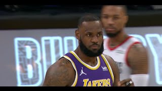 Lakers Bench Tells LeBron James His Hair Is Messed Up