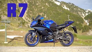 YAMAHA R7 2024 - ¡La R para el día a día! 😍 - Prueba / Review en español | HolyCars TV