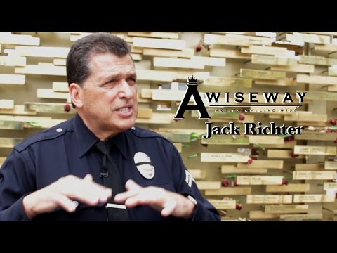 What Should I Know Before Pursuing a Career as a Police Officer? What Should I Know Before Pursuing a Career as a Police Officer?