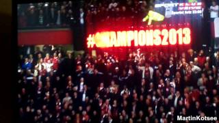 Manchester United celebrating the 20th title + All 3 goals by Robin van Persie against Aston Villa