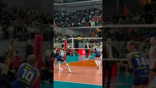 🇧🇷Ana Cristina Tijana Boskovic’in bloğuna rağmen sayı aldı 🔥 (Fenerbahçe - Eczacıbaşı) #voleybol