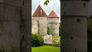 It really feels like the past and the present collided in Tallinn! 🏰✨🇪🇪 #tallinn #estonia #travel