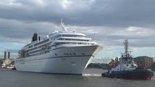 AMADEA cruise ship arrives at London Greenwich