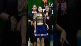 Dj pe matkungi dance singh sisters 😍 #shorts #youtubeshorts #sonasinghshorts