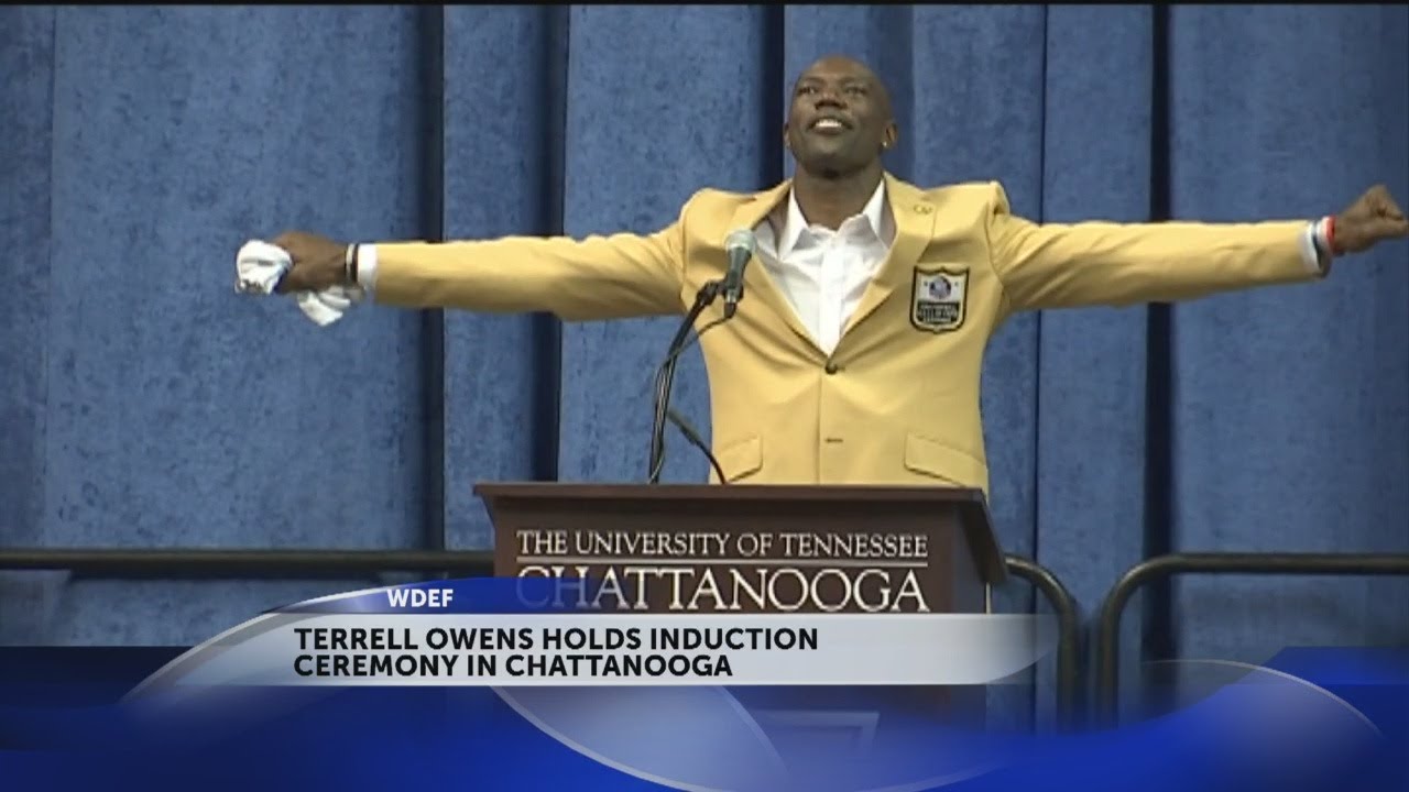 Terrell Owens Holds Hall Of Fame Induction Ceremony In Chattanooga ...