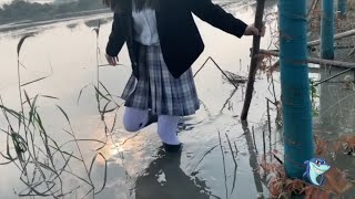 Mud bath with her own JK clothes