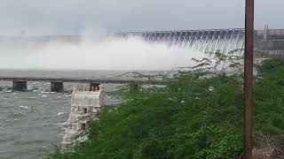 shocking/thrilling OPENING OF GATES AT Nagarjuna Sagar  , awesome thrilling time