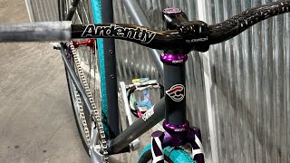 Cinelli Tutto Build-up [Peking. To the st.]