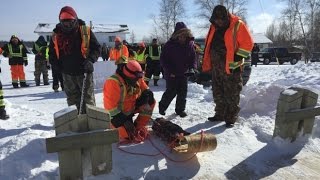 Man drags oxygen tank on toboggan for 17 days in protest