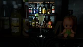 Gimlet | A Classic Cocktail Born at Sea in the 19th Century | #Cocktail #Gimlet #sembar