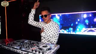 DJ Gustavo Escudero Mezclando Salsa Baul en Vivo en Gold Club