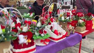 Osmomartovska atmosfera u Pirotu - tradicionalni Ženski vašar u centru grada