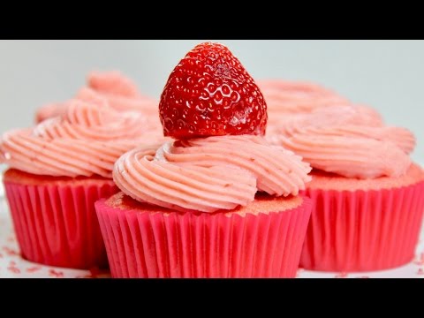 Strawberry Cupcakes and Strawberry Buttercream Recipe Strawberry Cupcakes and Strawberry Buttercream Recipe