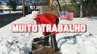 ROTINA EM DIA DE NEVE / ESTADOS UNIDOS