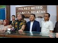 live. razman nasution selesai jenguk laura meizani siapkan langkah hukum untuk nikita