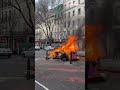 Les pompiers interviennent pour éteindre le feu à l’entrée du tunnel Saint-Charles