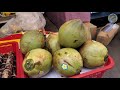 아주 시원시원하게 코코넛 자르는 베트남 아가씨 coconut cutting skills korean street food