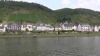 Stadt Cochem, Blick ins Moseltal mit Stadt /Город  Кохем (Германия)