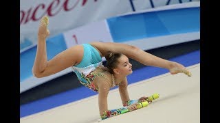 【新体操】美人すぎるロシア新体操選手「アリーナ・アヴェーリナ」「柔軟な綺麗な体」！華麗な大技の連続【華麗】