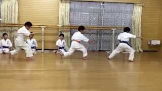 極真 空手 守谷＆日立 少年部稽古 Kyokushin kata training!