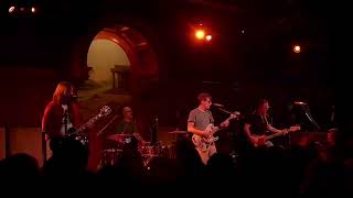 Weezer ‘Holiday’ Live 2024