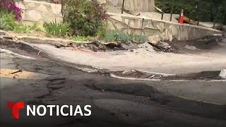 De este calibre son las grietas que causan emergencia en Rancho Palos Verdes | Noticias Telemundo