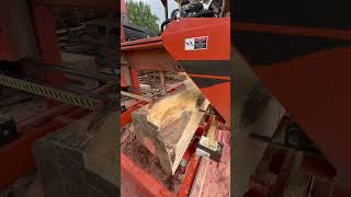 Sawing pallet stock on the Woodmizer!