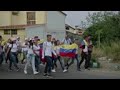 Venezuelans cross Colombia border for  concert