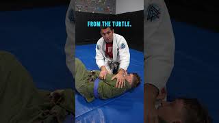 Difference between ANACONDA CHOKE and D’ARCE CHOKE in Jiu Jitsu!