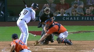 HOU@ARI: Wild pitch leads to another D-backs run