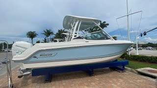 2021 Boston Whaler 240 Vantage Boat For Sale at MarineMax Fort Myers, FL