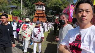 ２０２４年４月１４日石岡神社春祭り・本殿祭。西町が参道を登り本殿にご挨拶の平凡な画像のあとに西田が差し上げながら入場。確か太鼓を叩いていたのは女性でしたね。