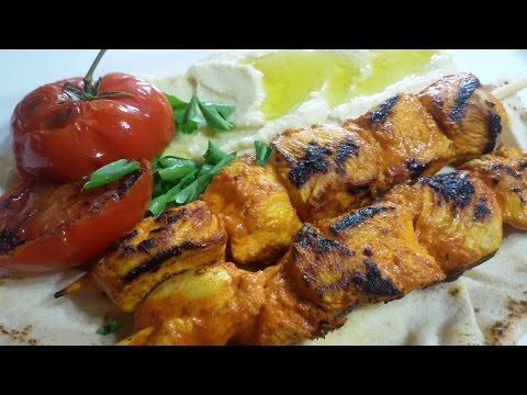 Shish Taouk - Chicken Skewers Recipe - Make It Easy Recipes Shish Taouk - Chicken Skewers Recipe - Make It Easy Recipes