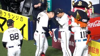 今季2度目のサヨナラ！監督から頭突きを受けるサマーカット紅林弘太郎！