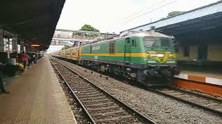 | 08545 KRPU-VSKP Express arriving SCM with #VSKPWAG-9 Locomotive | Indian Railways |