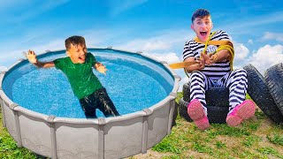 HOȚUL și PISCINA📢/ Istorioară amuzantă