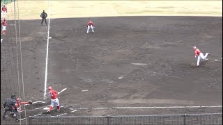 高橋昂也からライト前ヒットを放つ小園海斗