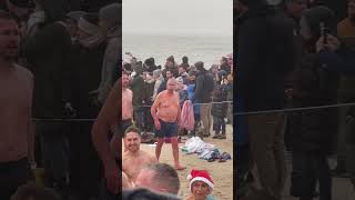 Sylt Weihnachtsbaden 2024 🎅🥶🌊  in Westerland zum 38. Mal (heute bei 6 Grad Wassertemperatur)