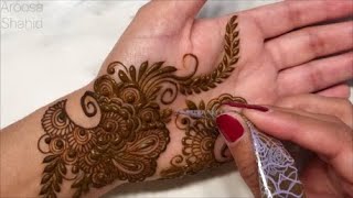 Try this most beautiful Intricate Mehndi design for Eid