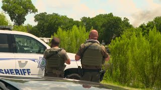 Suspect shoots at officers, starts fire at property in Tarrant County, officials say