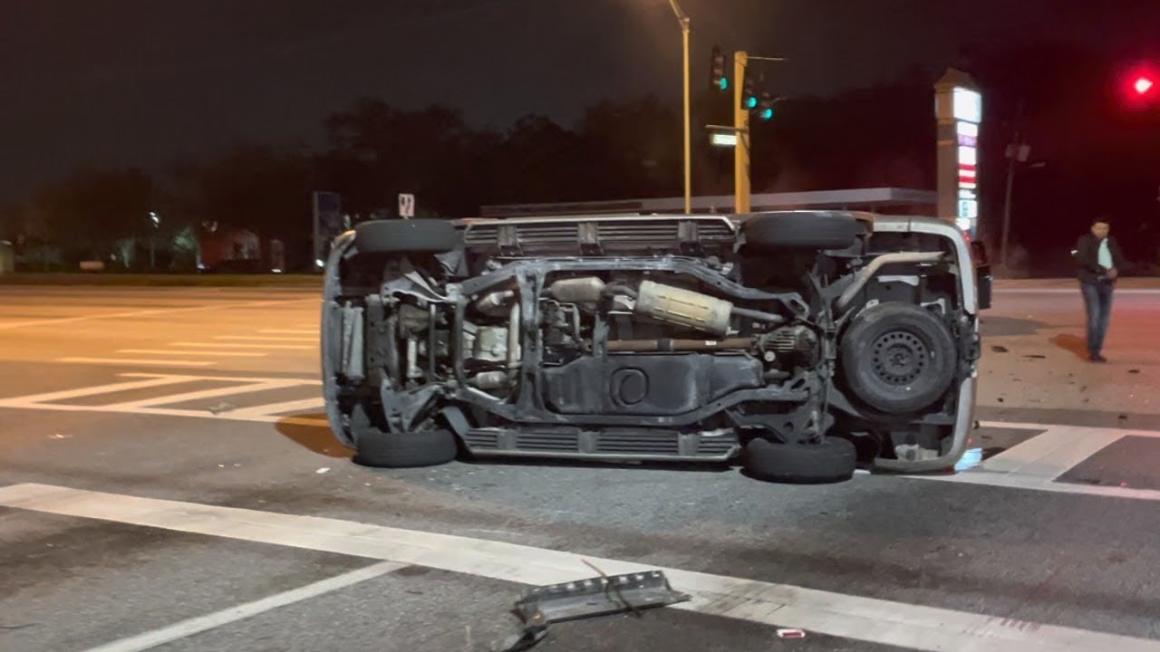 Accident At Intersection Nearly Ends With A Chase Viralhog Youtube