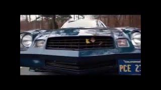 Stranger Things 2x02 The guys alomst get run over by car HD
